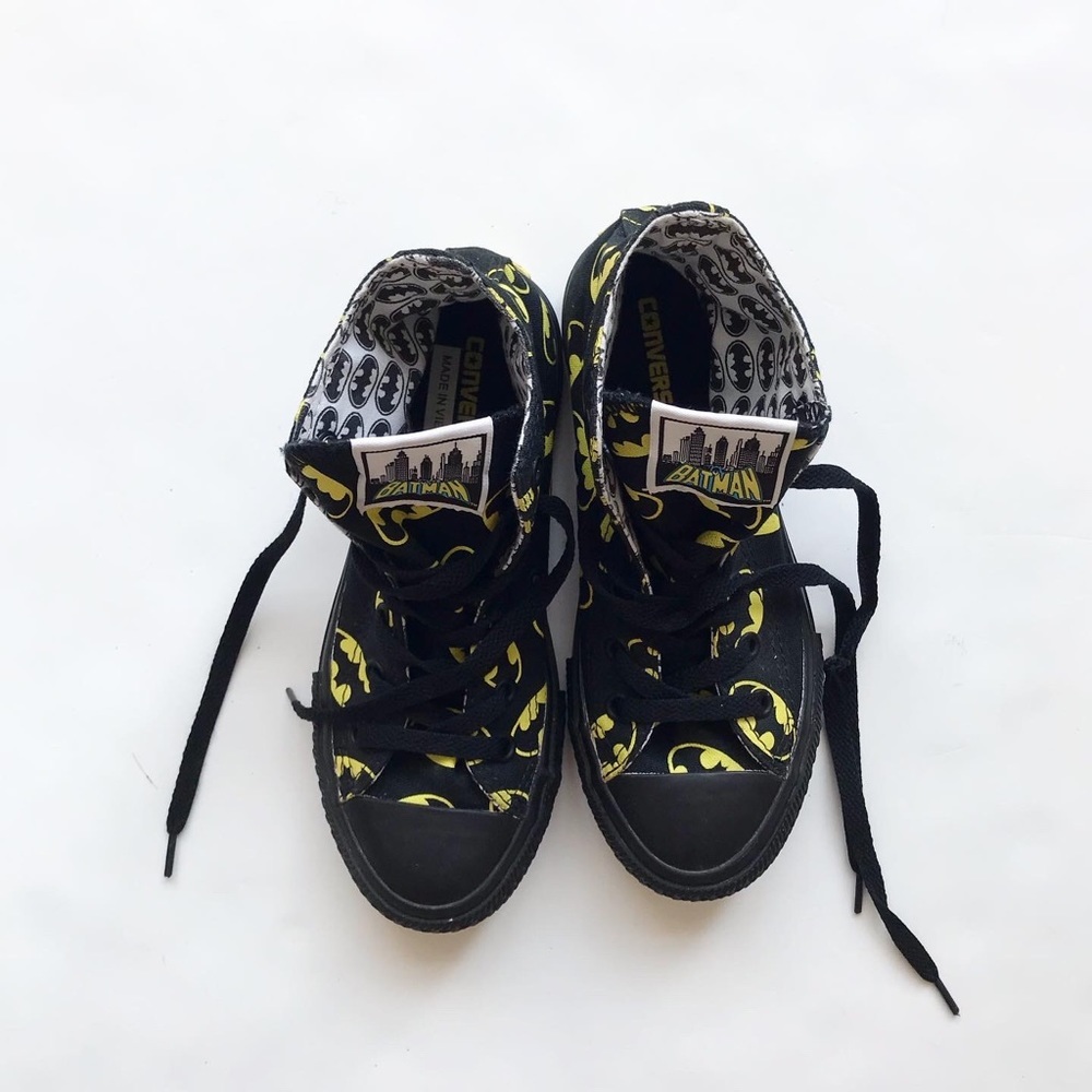 Converse DC Comics Batman high top sneakers EUC 2Y - Picture 3 of 8